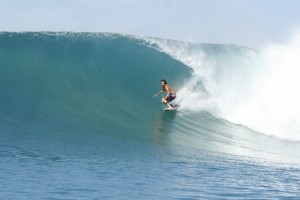 phil-nias-2009-1371 Nias Barrel philosopher Phil G analyzing his subject inside and out!